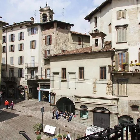 Old Town Funicolar Gasthuis Bergamo